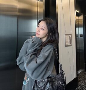 발렌시아가 르카골 스몰 세일 추가 10% 할인코드 cettire
