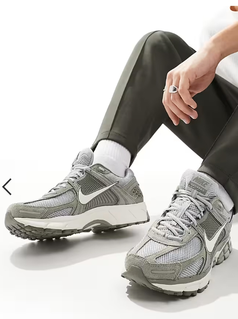 Nike Zoom Vomero 5 sneakers in light gray and white
