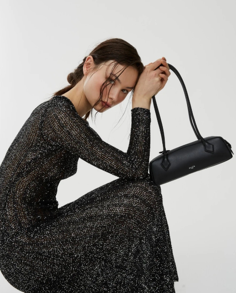 Alaïa Le Teckel small black leather bag