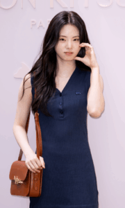 SSENSE 최대 70% 메종키츠네 티셔츠 원피스 가디건 아디다스 삼바 센스