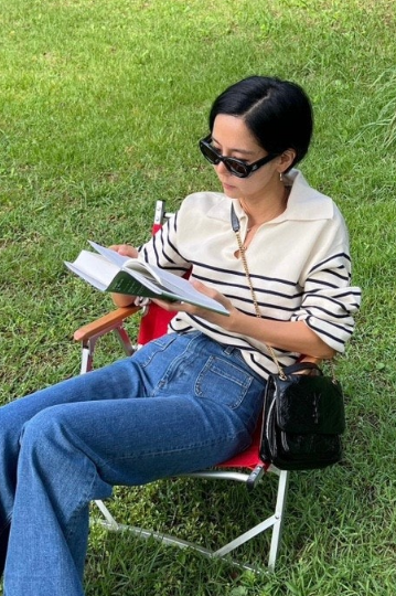 High-Waist Flared Jeans