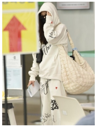 OVERSIZED QUILTED CROSSBODY BAG