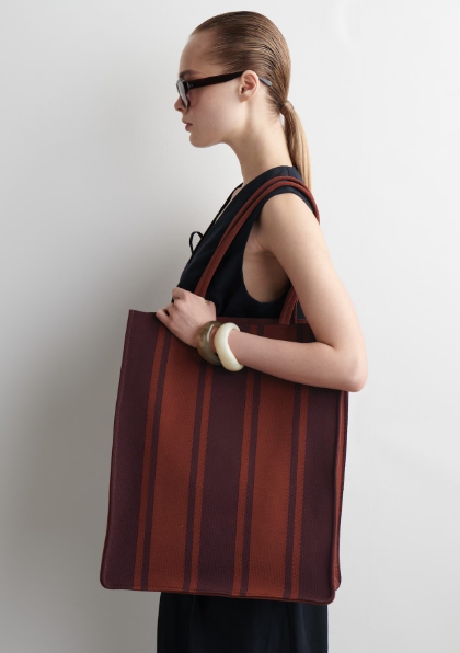 STRIPED TOTE BAG