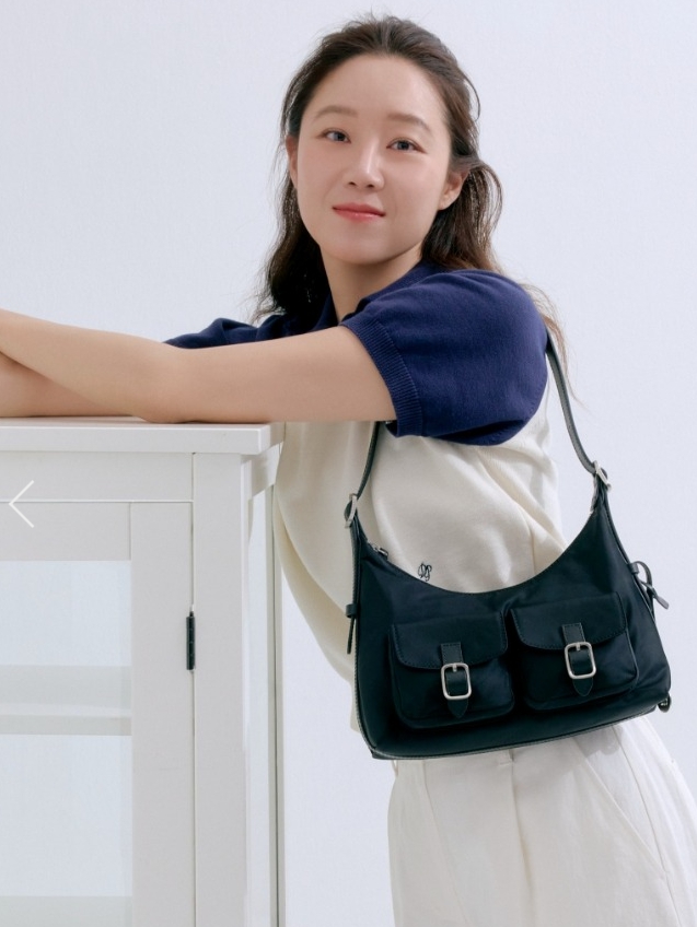 nylon pocket bag (hobo) - black
