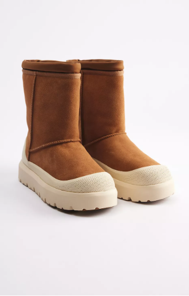 UGG Men's Classic Short Weather Hybrid Boot