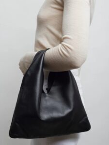 더로우 빈들백 로저비비에 스니커즈 알라이아 미나 25 사바나 20% 할인코드