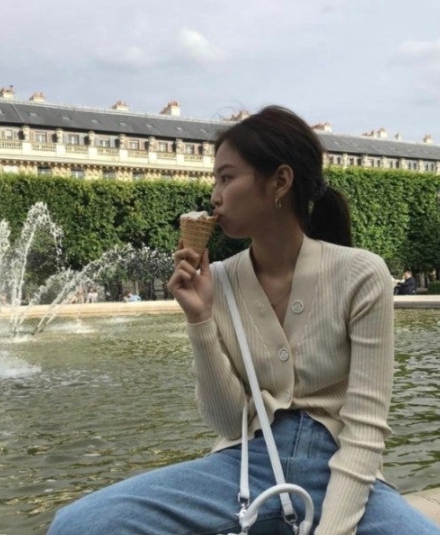 Cardigan in certified viscose