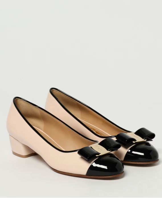FERRAGAMO 펌프스