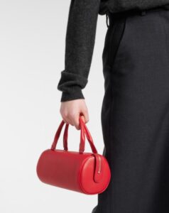 더로우 에디스백 버버리 패딩 발렌티노 플랫 세일 추가 30% 할인