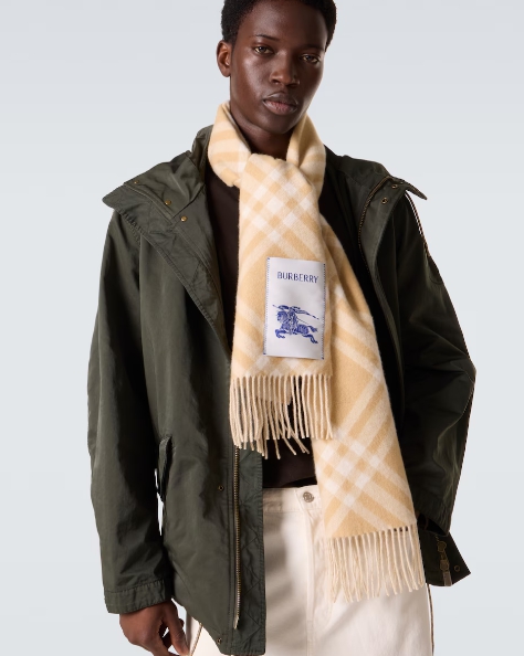 Burberry 로고 체크 캐시미어 스카프