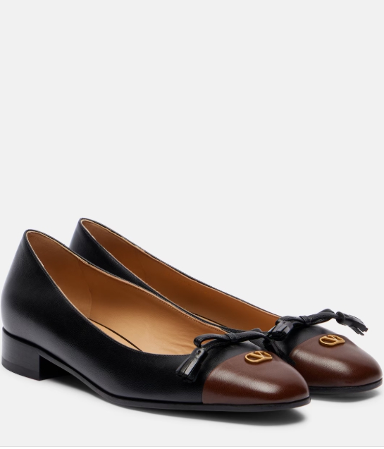 Valentino Garavani Valet Du Roi 레더 발레리나 플랫