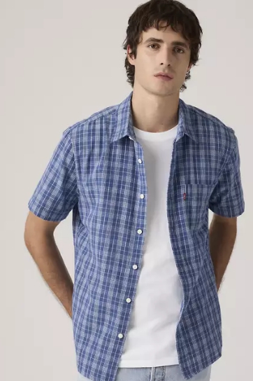 Short-sleeve Classic One Pocket Standard Fit Shirt